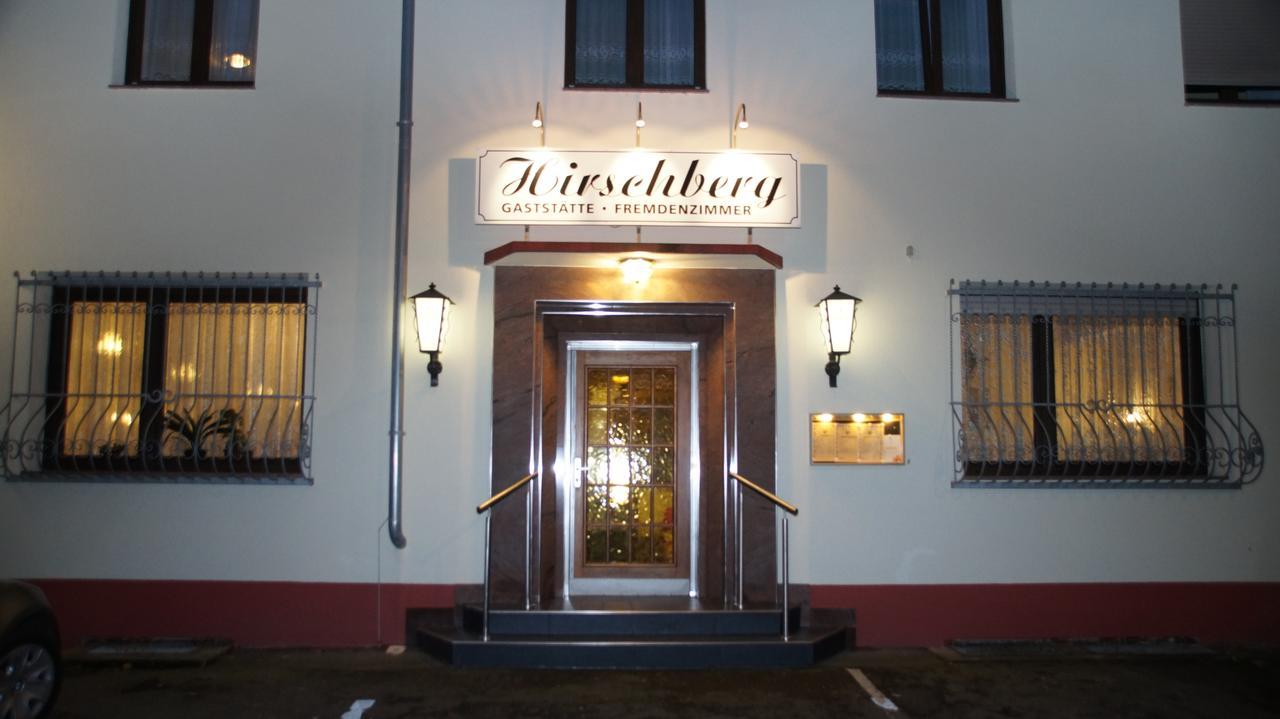 Отель Gasthaus Hirschberg Людвигсбург Экстерьер фото
