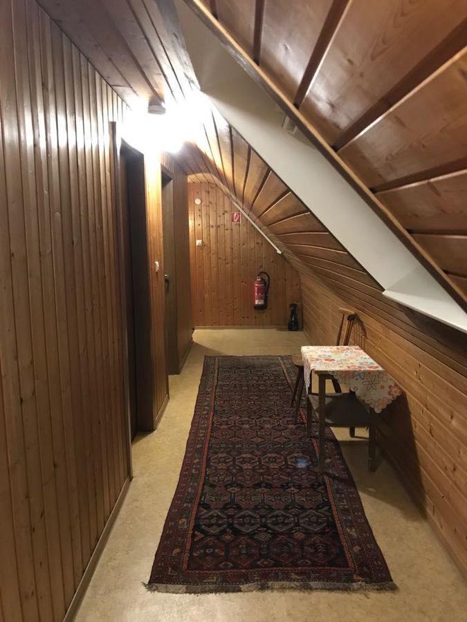 Отель Gasthaus Hirschberg Людвигсбург Экстерьер фото